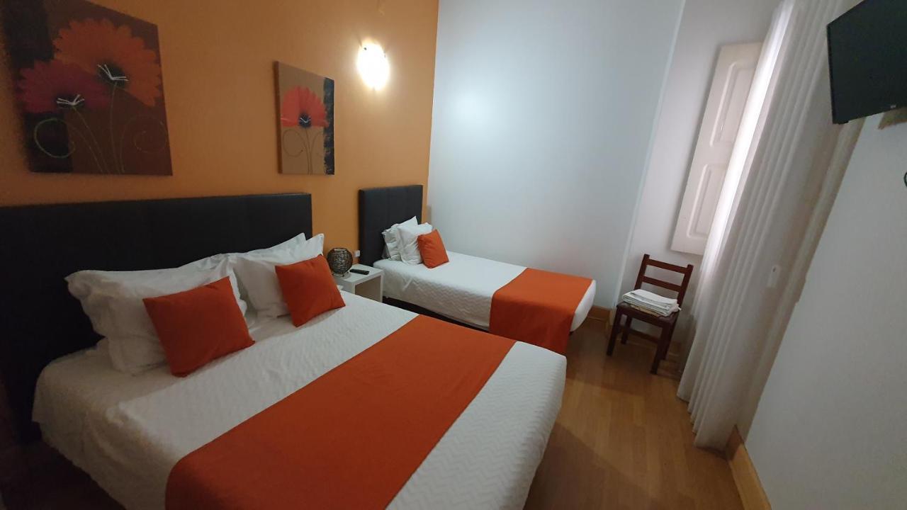 Hospedaria 5 Bicas Aveiro Bagian luar foto