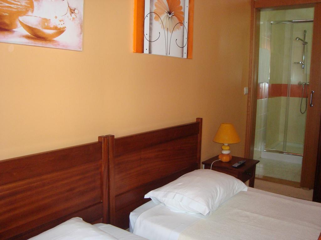 Hospedaria 5 Bicas Aveiro Bagian luar foto